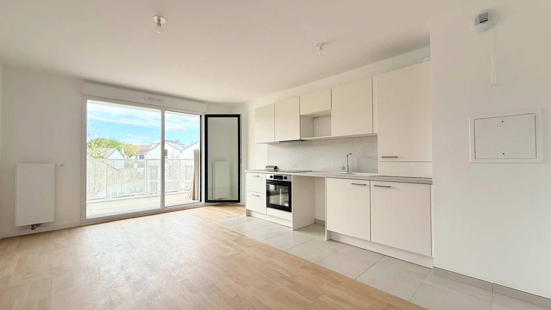 2 pièces Location non meublée - Buzenval