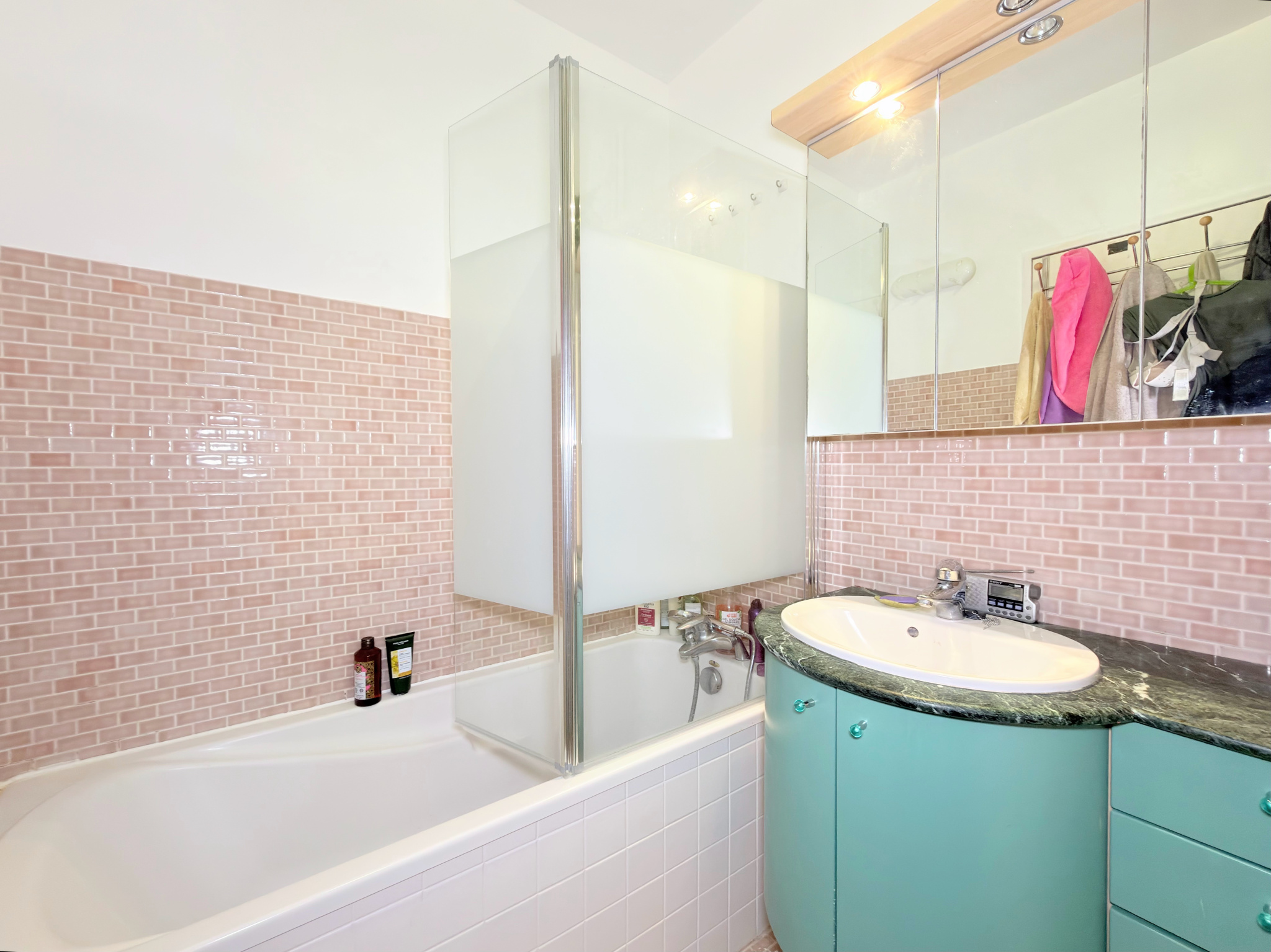 Appartement 4 pièces avec terrasse et box