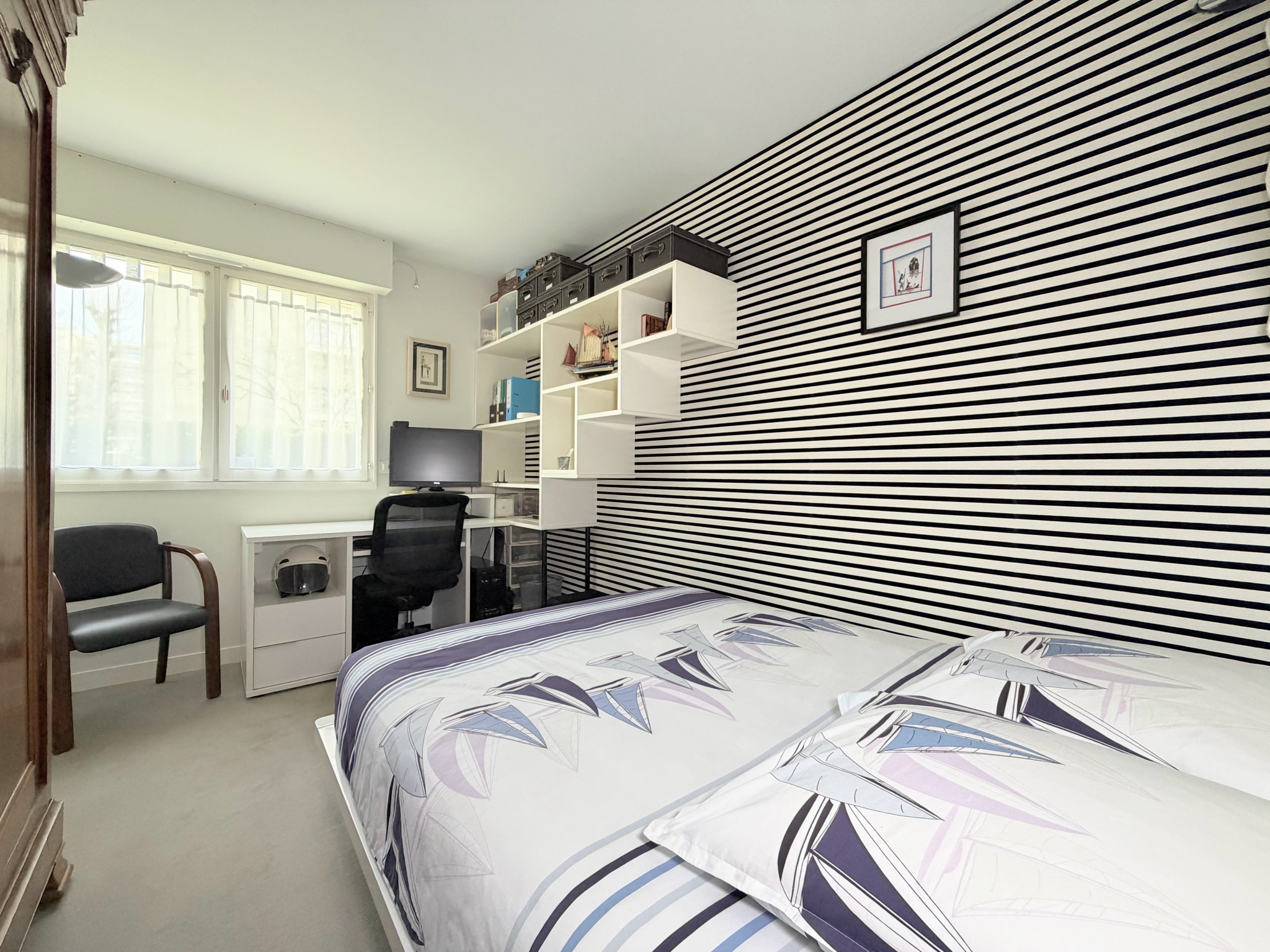 4 pièces traversant, jardin 26 m2 , DPE C, cave et parking