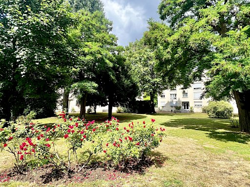 Appartement de 55 m2, cave et box - Les Closeaux - 2