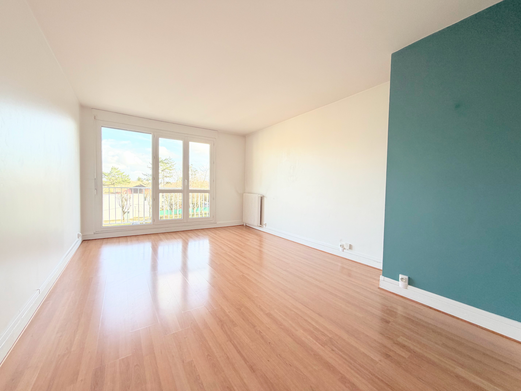 Lumineux 3 pièces - 63 m2 - 3e et dernier étage - Cave et parking