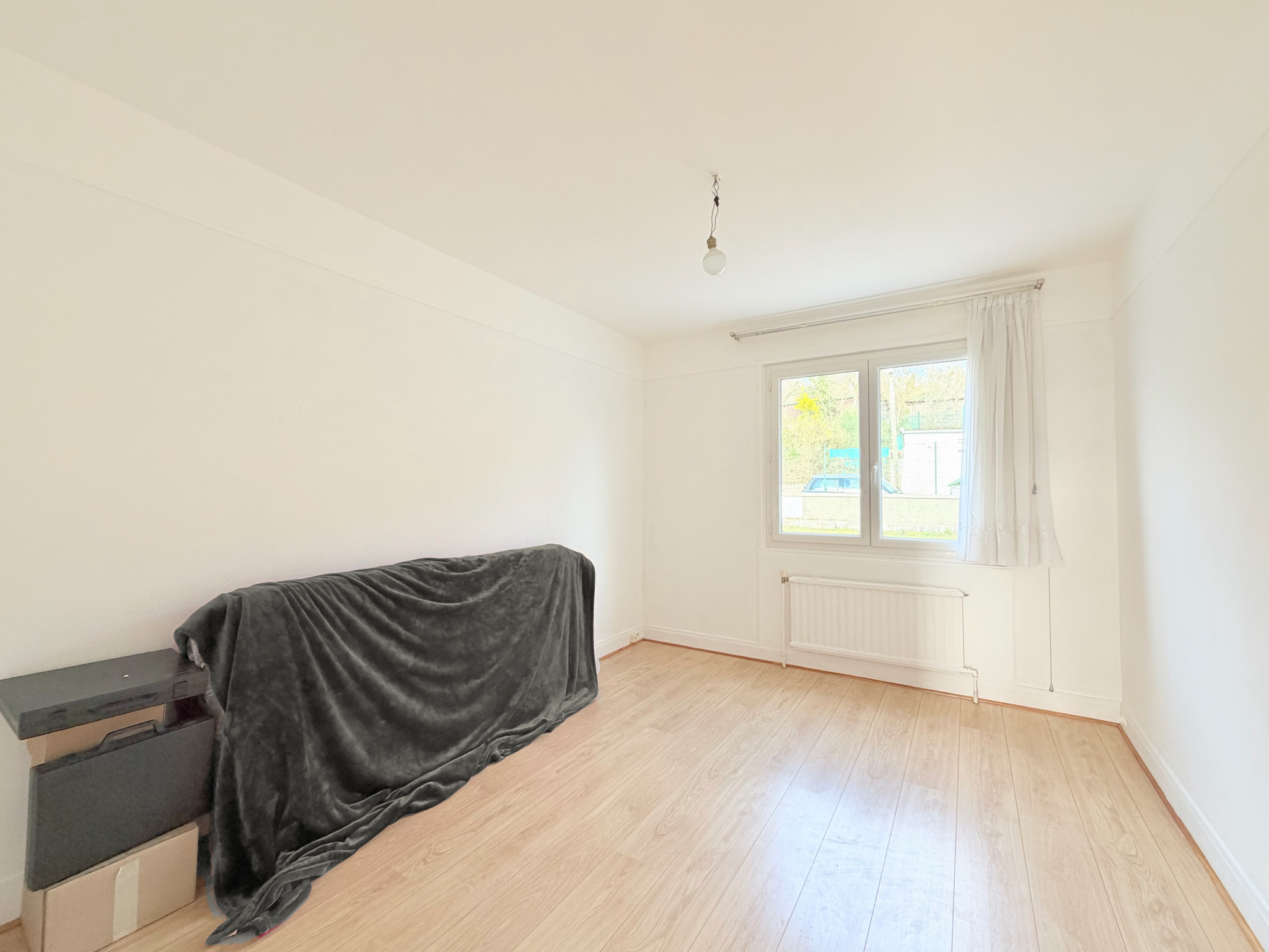 Maison limite Suresnes   Parcelle 367 m2