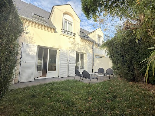 Maison de 148 m2   4 chambres - 2