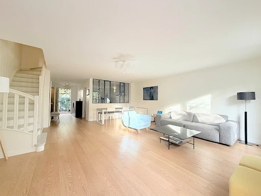 Maison de 148 m2   4 chambres - 3