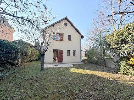 MAISON 7 PIÈCES BUZENVAL