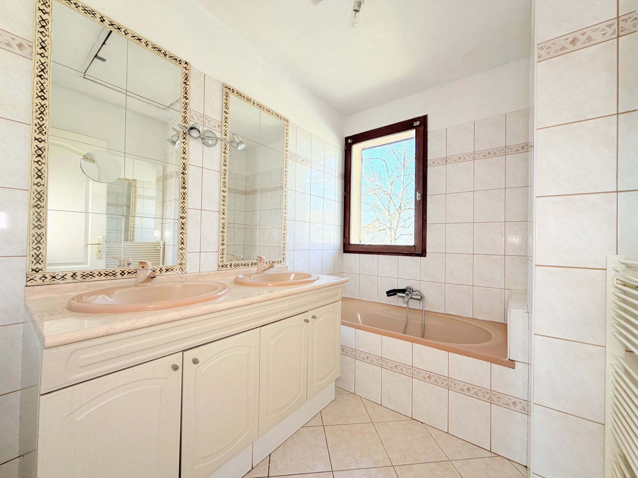 MAISON 7 PIÈCES BUZENVAL