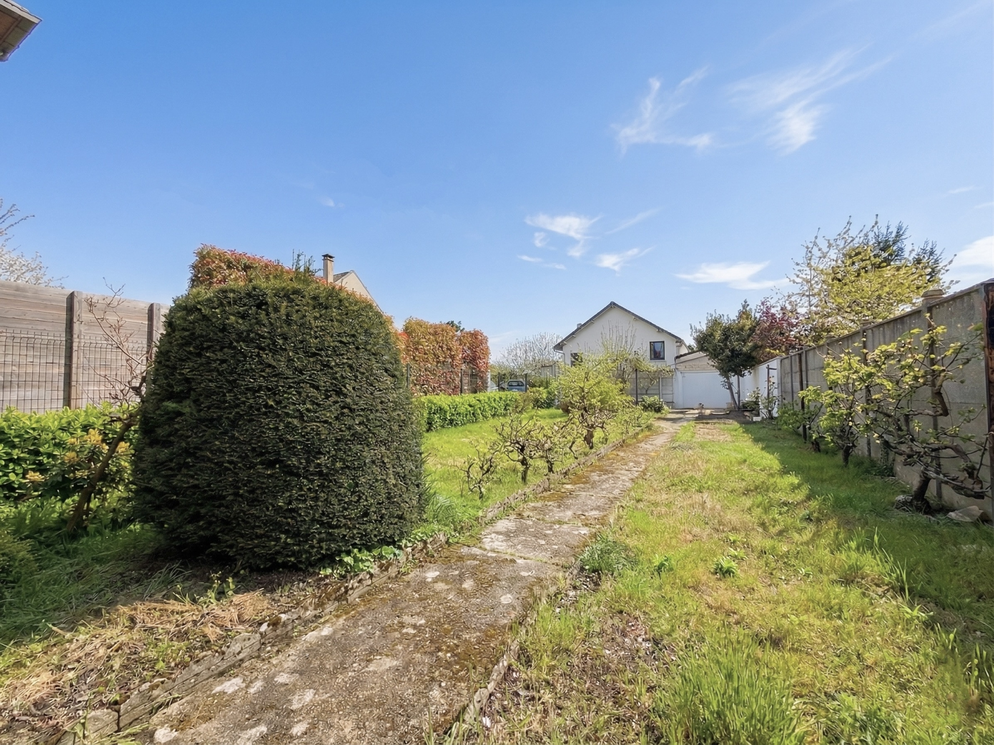 3 chambres - Maison de 91 m2 habitables sur sous-sol total (46 m2) - Parcelle 495 m2