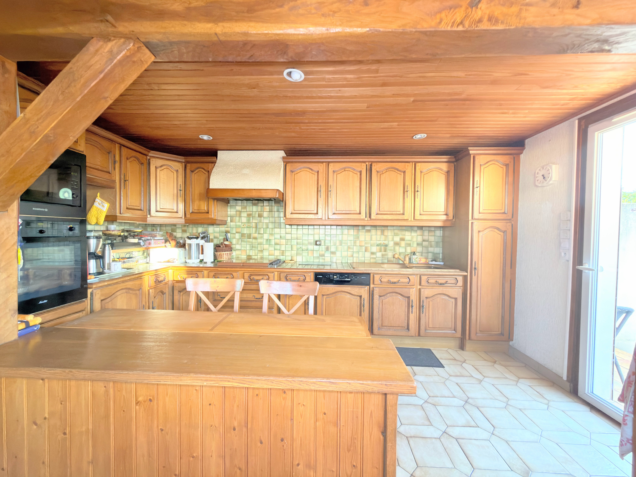 MAISON 4 CHAMBRES AU CALME À PROXIMITÉ DE LA PLACE BESCHE