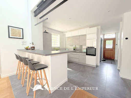 Maison en location meublée, 182 m2, 5 chambres, à 5 min à pied du RER A de Rueil - 3