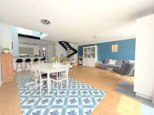 Maison en location meublée, 182 m2, 5 chambres, à 5 min à pied du RER A de Rueil - 2