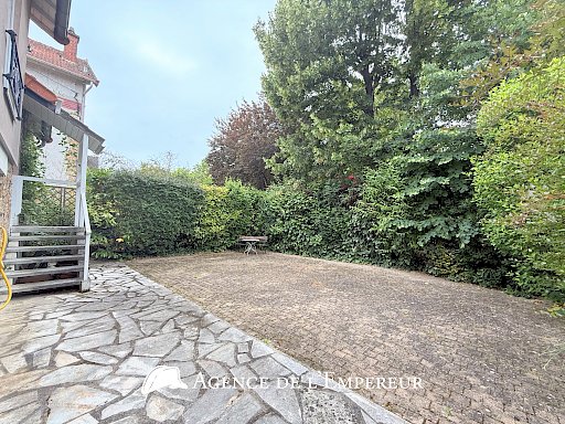 Maison avec jardin, garage et studio. Centre-ville de Rueil (à 8 min) et RER A (à 8 min) - 2