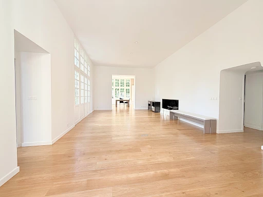 Demeure de 412 m2 habitables, parcelle de 3 000 m2   Parc de la Malmaison - 3