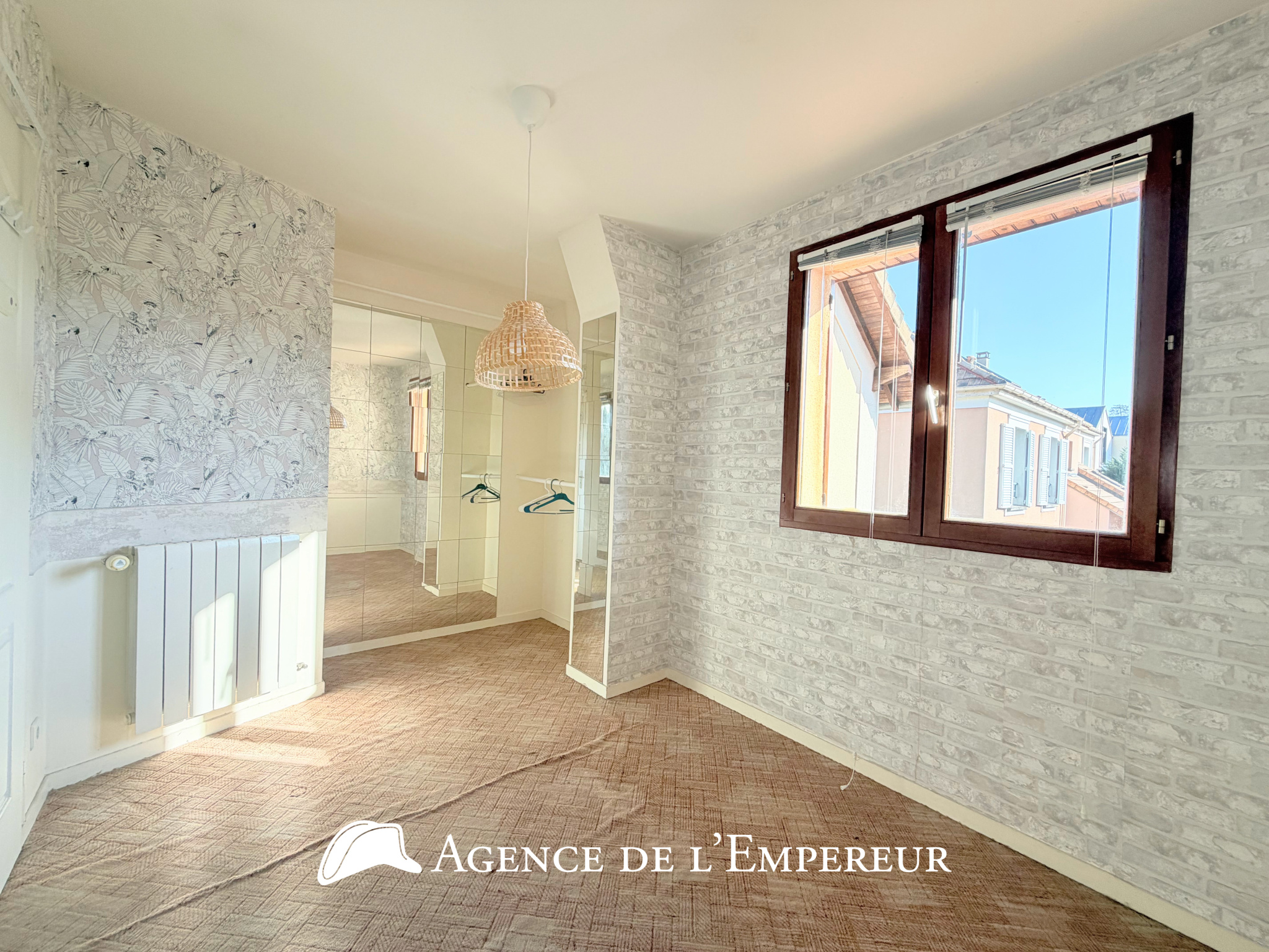 MAISON 7 PIÈCES BUZENVAL
