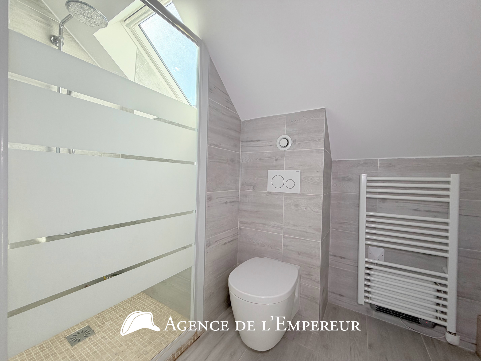 Maison contemporaine avec 120 m2 d'espace extérieur privatif   Rueil cœur de ville