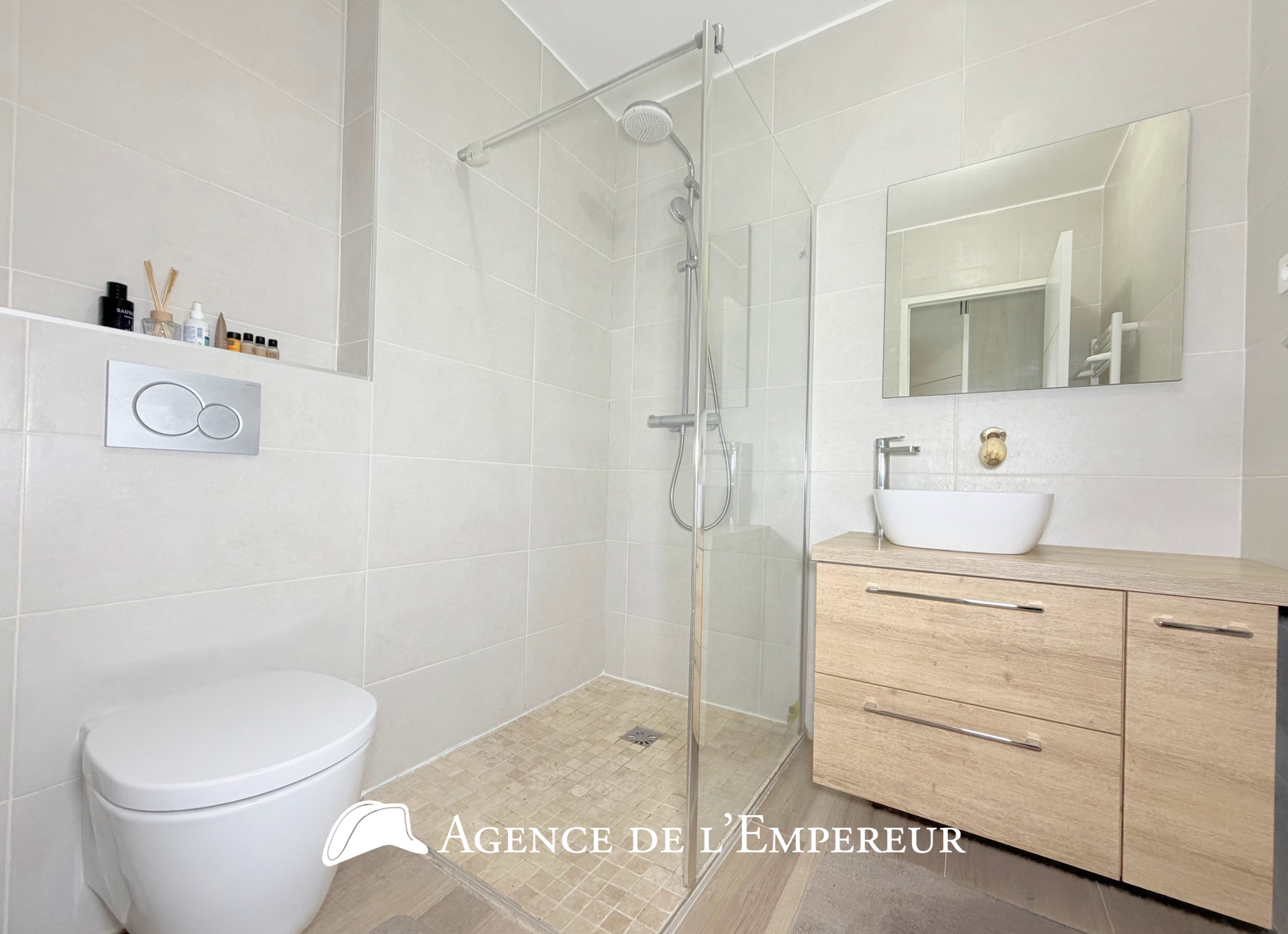 Maison contemporaine avec 120 m2 d'espace extérieur privatif   Rueil cœur de ville