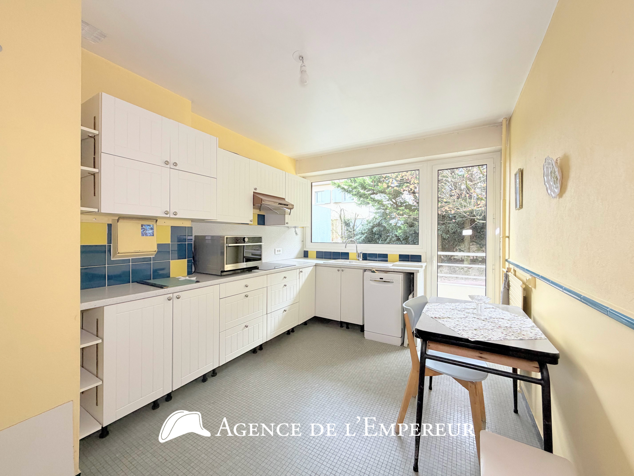 4 PIÈCES, 2 BALCONS, CAVE ET PARKING   BOIS-PRÉAU
