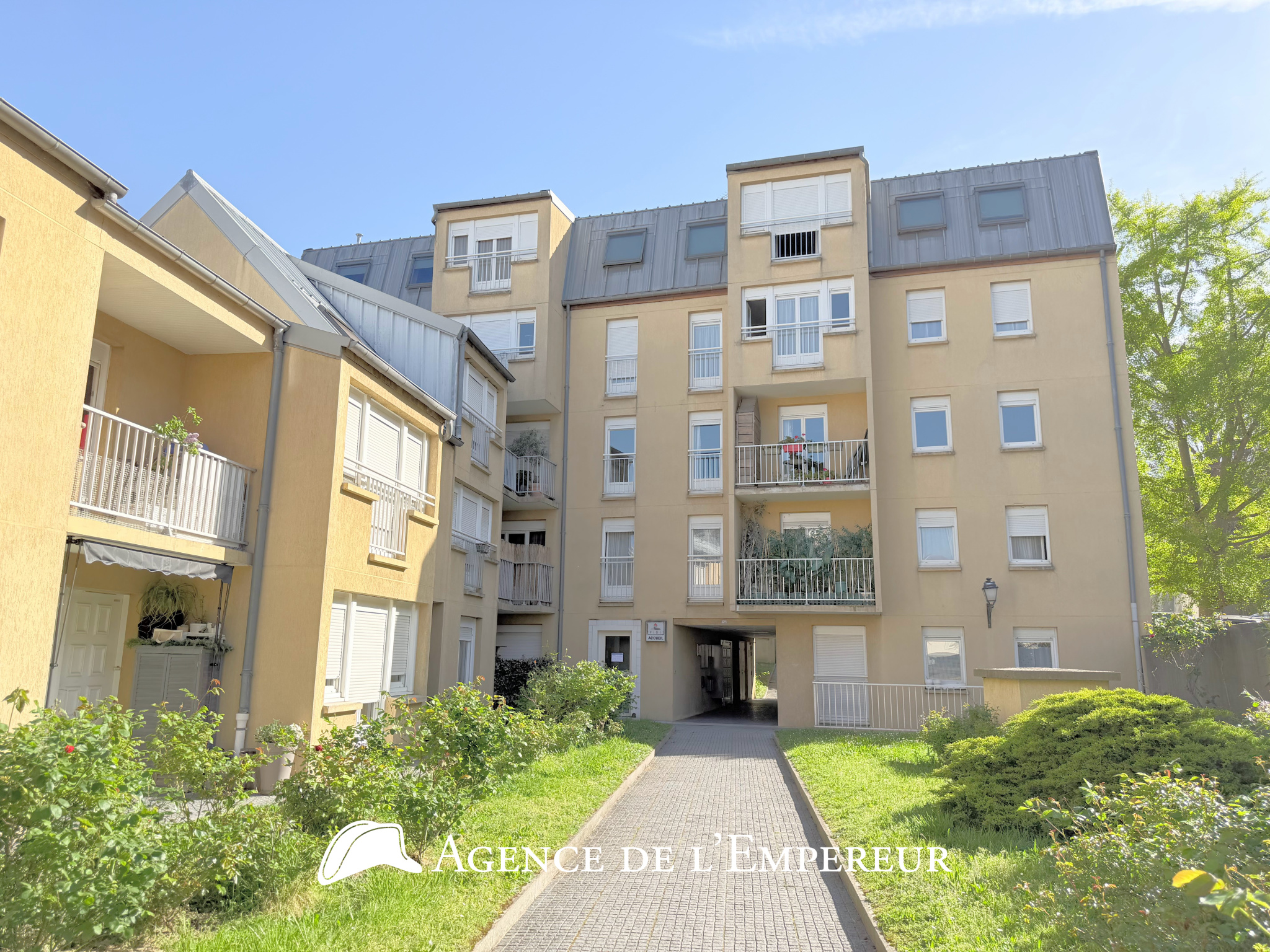 3 pièces dernier étage, cœur de ville   DPE C
