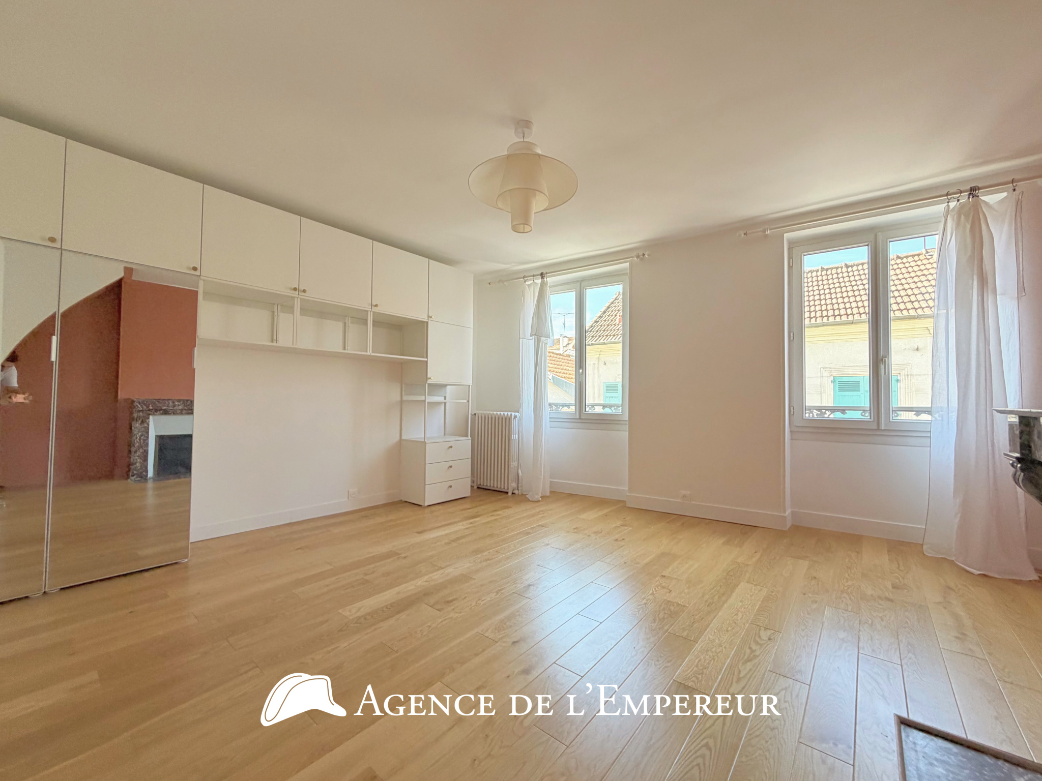 MAGNIFIQUE MAISON EN LOCATION   CŒUR DE VILLE