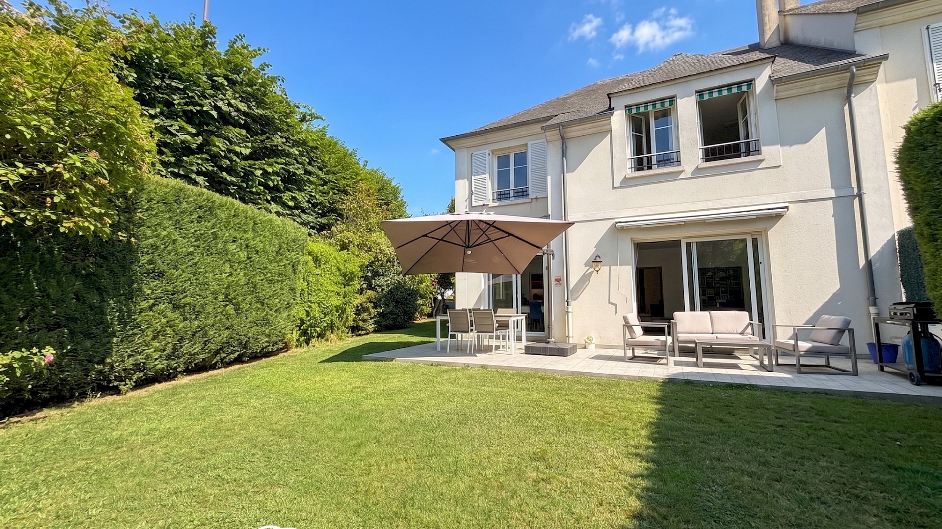 Maison familiale de 145 m2 Carrez - 5 chambres