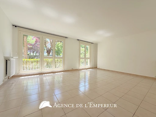 Appartement traversant 5 pièces - Rueil Buzenval