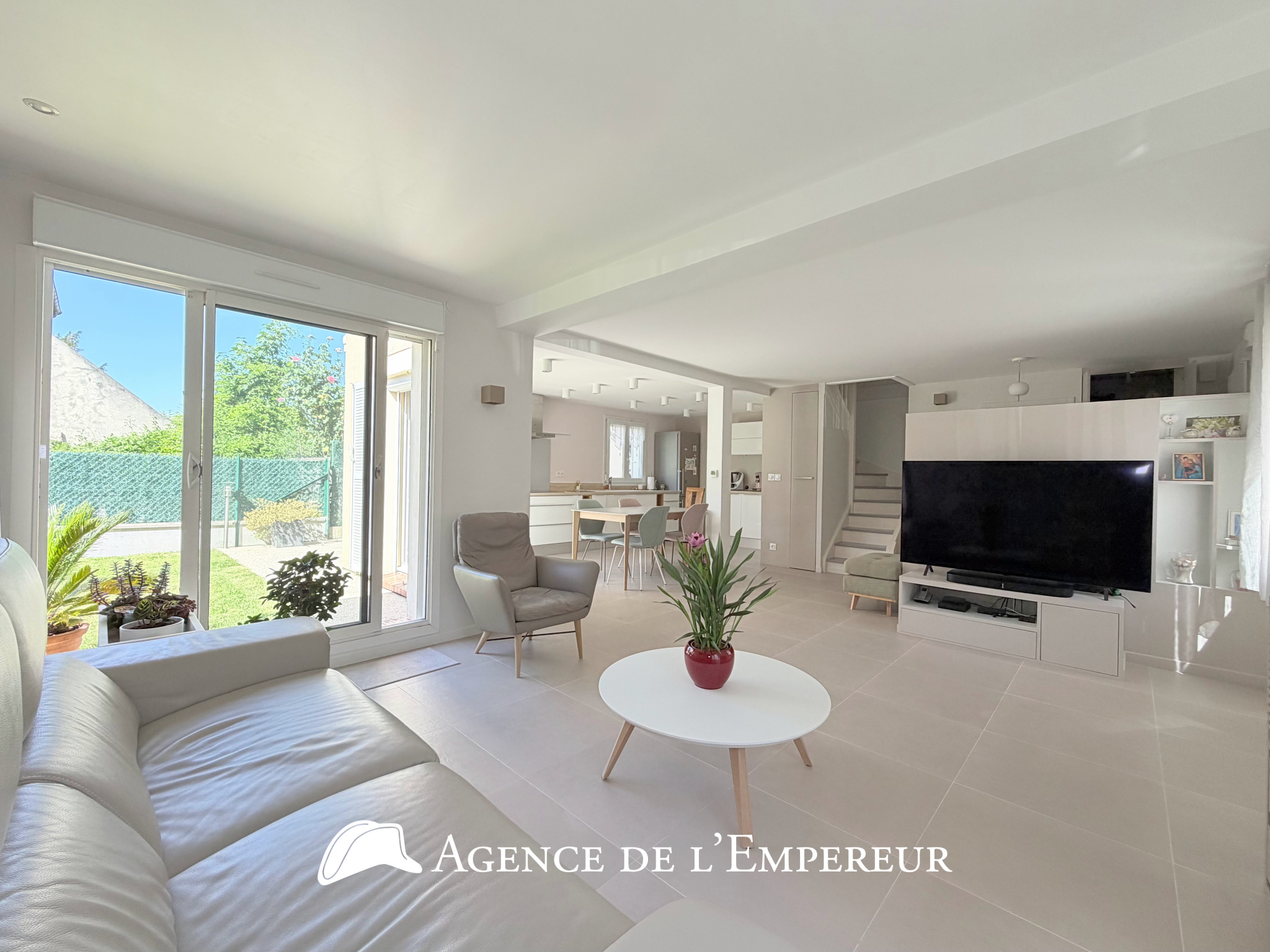 MAISON 4 CHAMBRES NANTERRE, PROCHE RUEIL