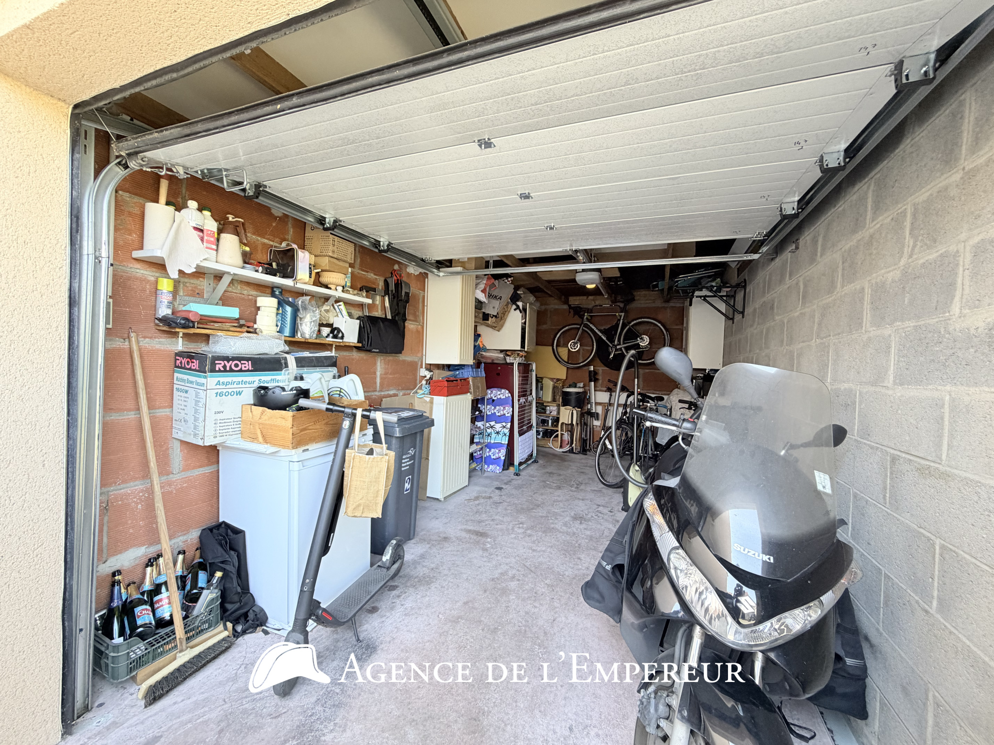 MAISON 4 CHAMBRES NANTERRE, PROCHE RUEIL