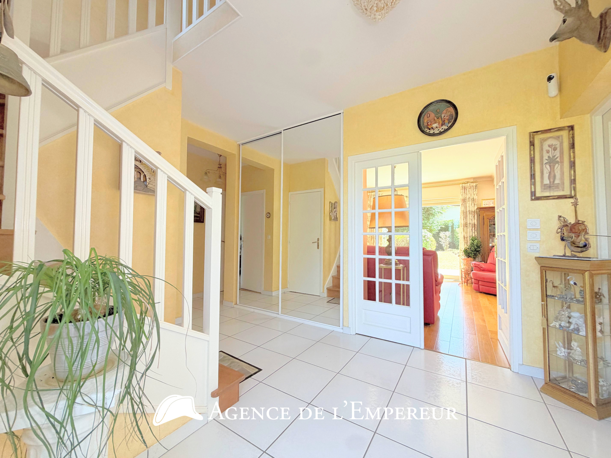 Maison 5 chambres, grand jardin, Saint-Cucufa.